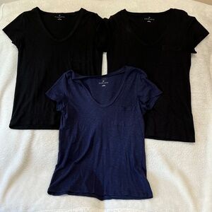 Caslon V--Neck Short Sleeve Pocket T-Shirt (3 pack: 2 black, 1 navy)